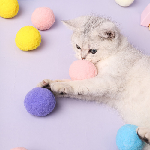 Colorful fur ball cat toy cat self-pleasure plush ball gift box cat scratching ball to amuse the cat durable pet supplies