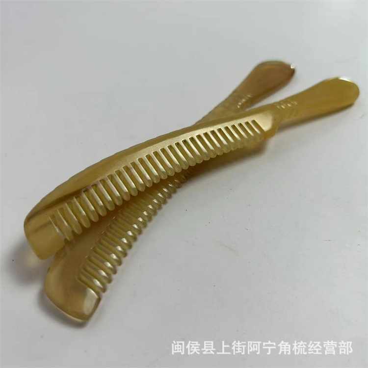 Thickened Goat Horn Comb 18cm Meridian Massage Comb with Handle for Hair Care and Scalp Grooming key features