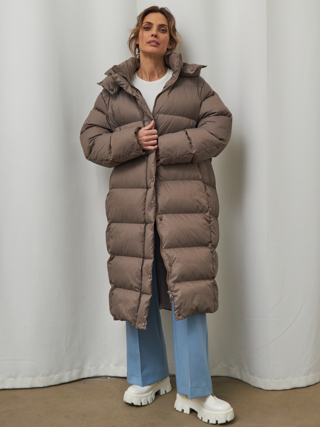 Chaqueta de Plumón Larga y Gruesa para Mujer, Invierno 2025, Plumón de Pato Blanco, Chaqueta de Plumón con Capucha de Alta Gama, Abrigo Extra Largo para Mujer image 4