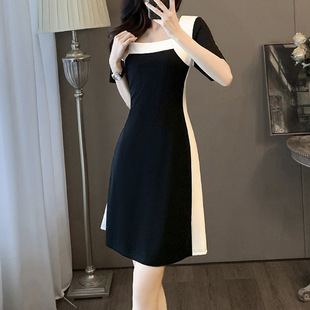 ���Q���l�͹źڰ�ƴ�ӷ��IС��ȹŮ2024�ļ�С���������@���B��ȹ