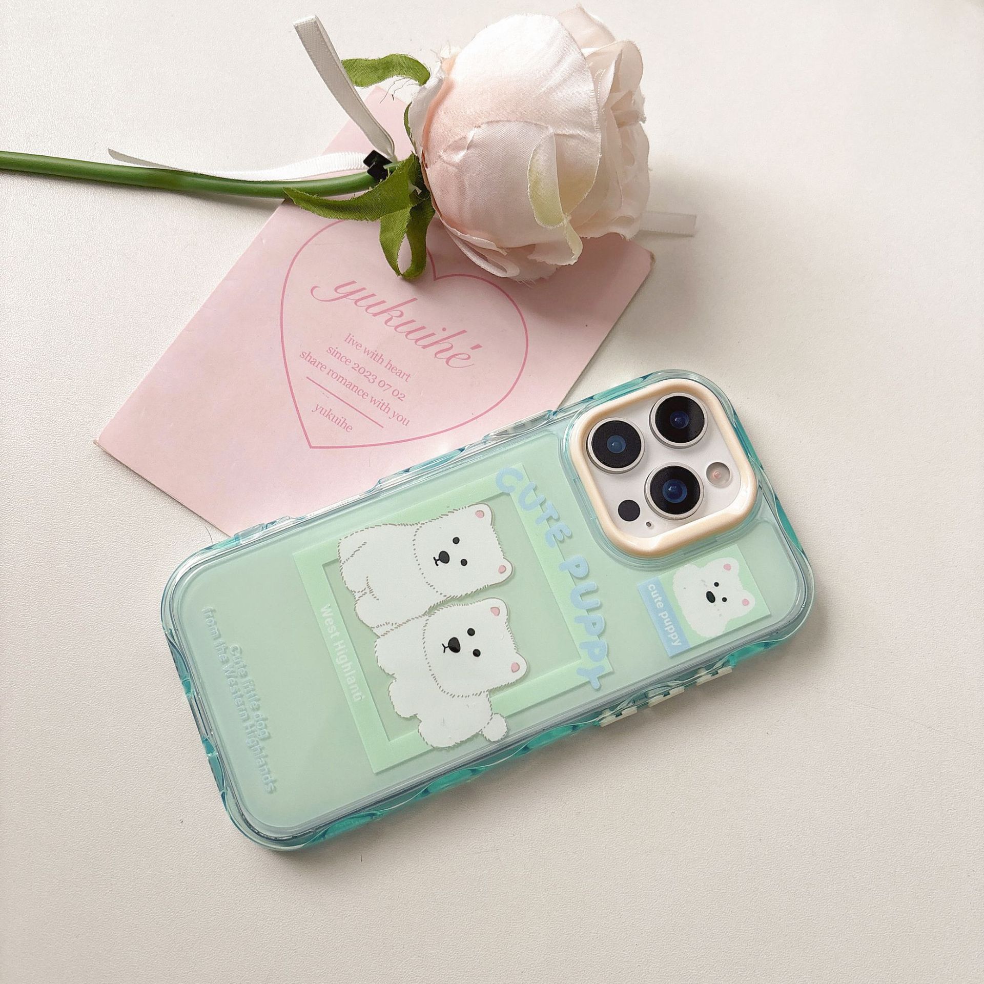 Dibujos animados coreanos Graffiti Little White Dog Adecuado para Apple 16proMax Funda para teléfono móvil 15Pro Verano 14/13 Mujer 15PM