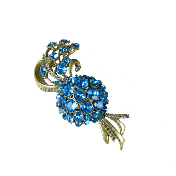 Retro copper sophisticated elegant brooch
