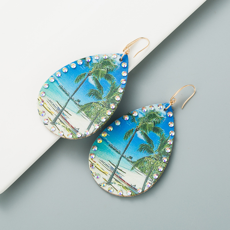 Fashion Leather Coconut Tree Print Drop-shaped Earrings display picture 6