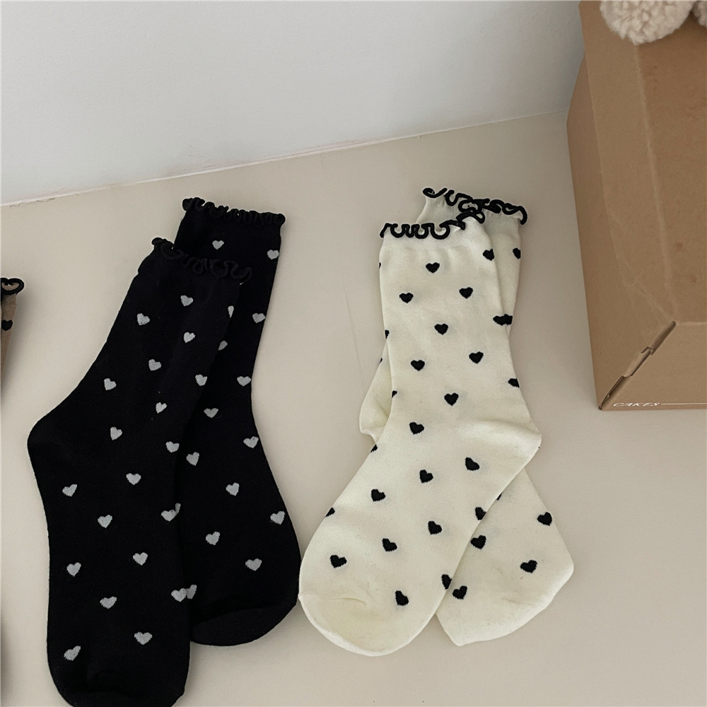 Frau Japanischer Stil Herzform Baumwolle Crew Socken Ein Paar display picture 16