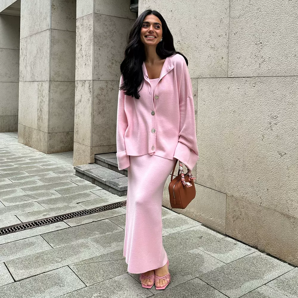 跨境针织长袖开衫+吊带背心+半身裙套装女欧美2025年秋冬毛衣套装