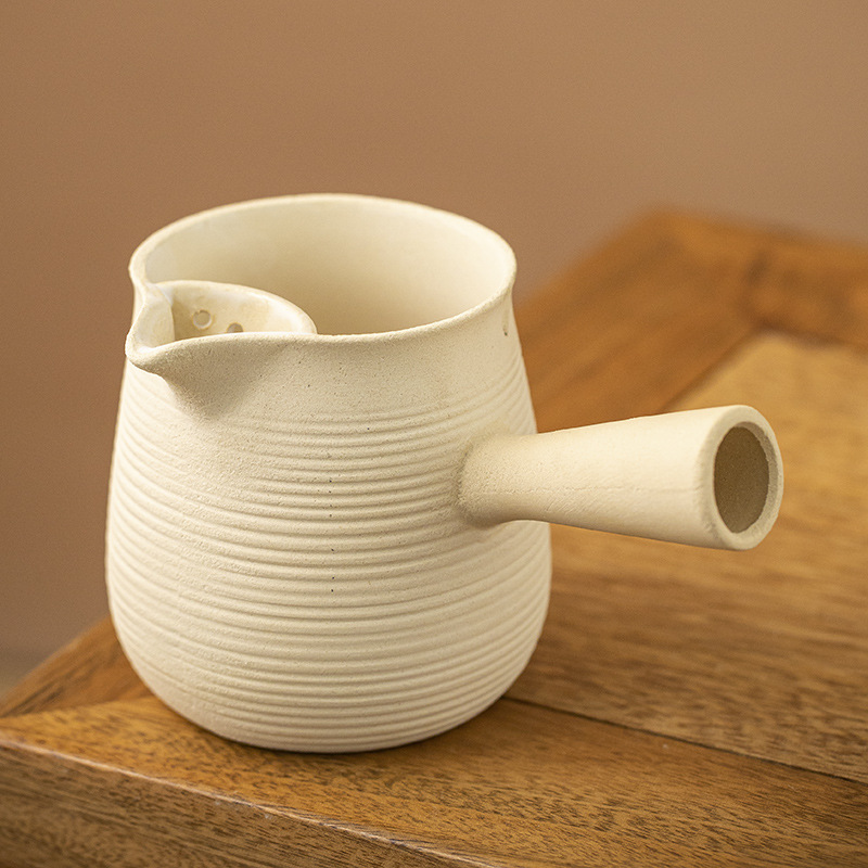 SKU-38-白釉圆满壶