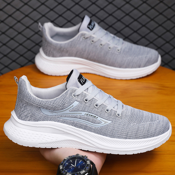 Breathable ultra light casual footwear for leisure