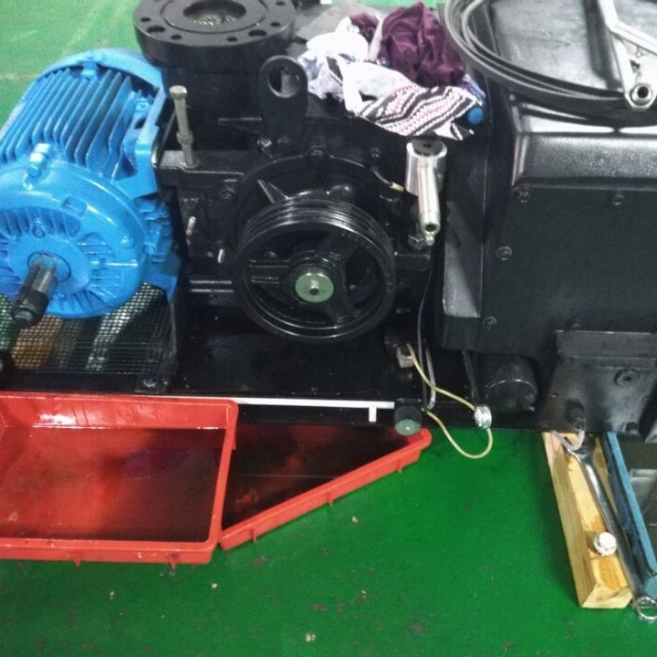 leybold欧瑞康莱宝真空泵维修及配件SV630BF/SV750BF现场服务