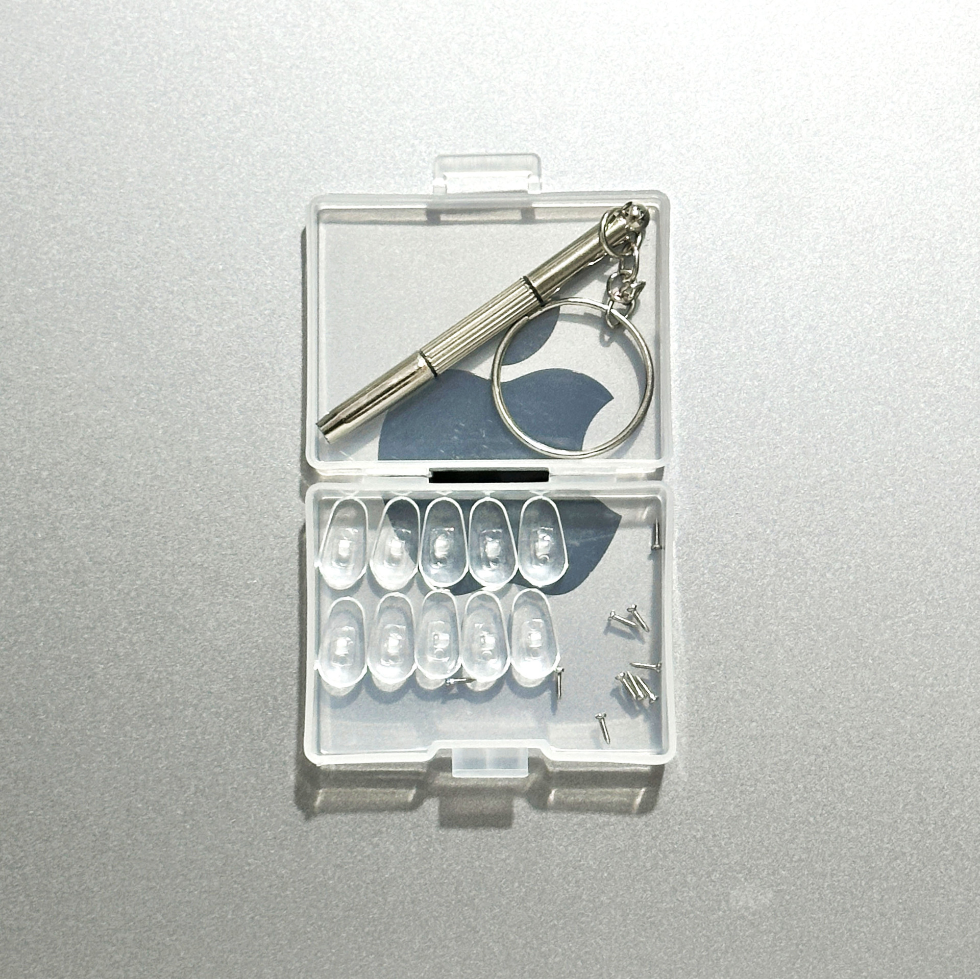 Nuevo estuche para gafas de moda con cadena antideslizante, adecuado para gafas de miopía, gafas de lectura, varios colores, incluye paño para gafas y varios colores de estuche para gafas.
