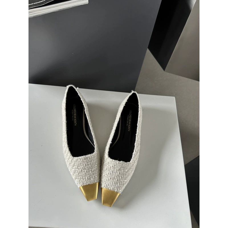 2024 весенние новые маленькие ароматные ветерки с плоской подошвенной железной головой с мелким ртом Mary Jen модные универсальные женские туфли