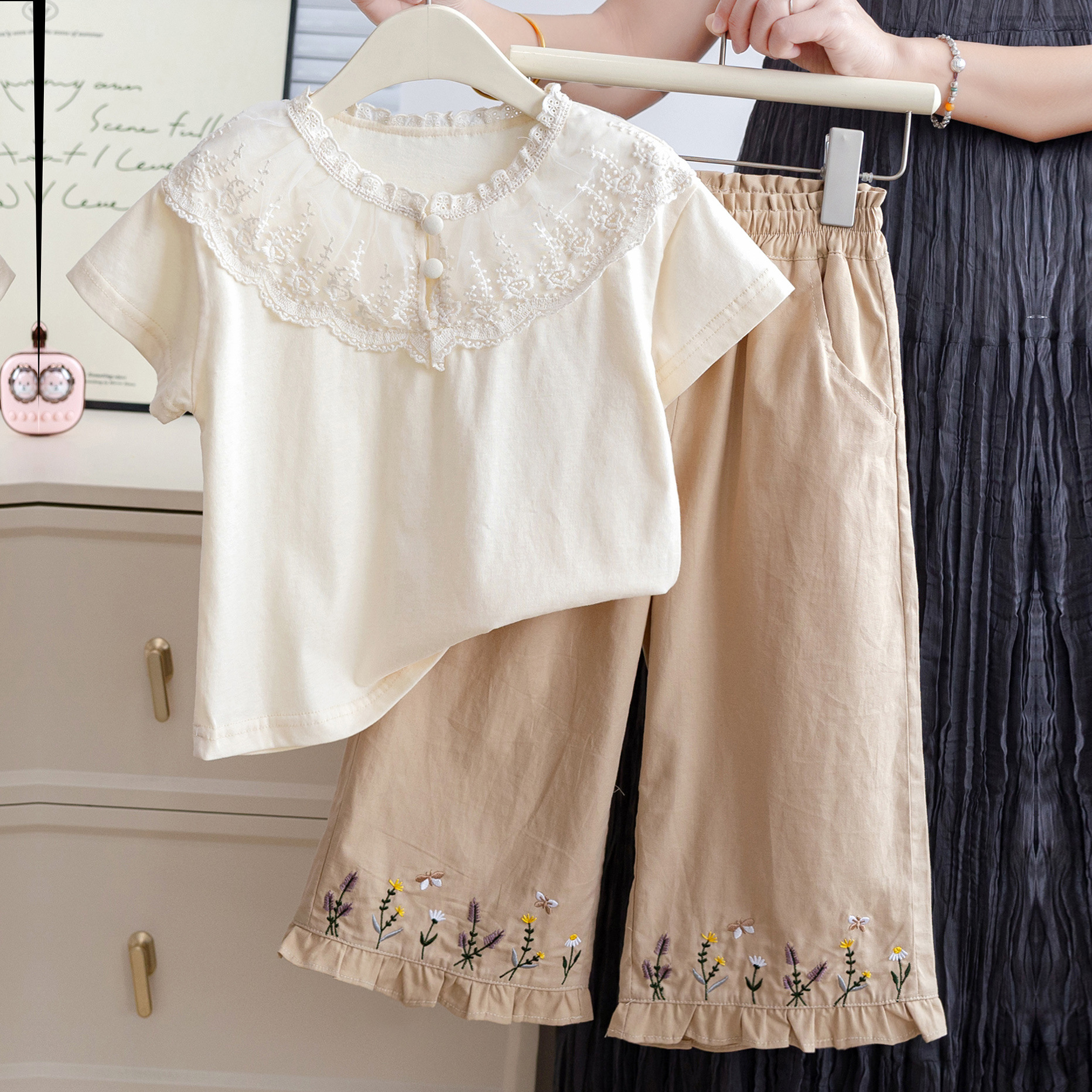 Girls' Korean Style Pants 2026 Summer New Children's Stylish Embroidered Casual Pants Girls' Summer Loose Wide-Leg Pants