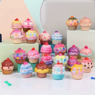 Антистресс-игрушка «мороженое» медленно возвращает форму