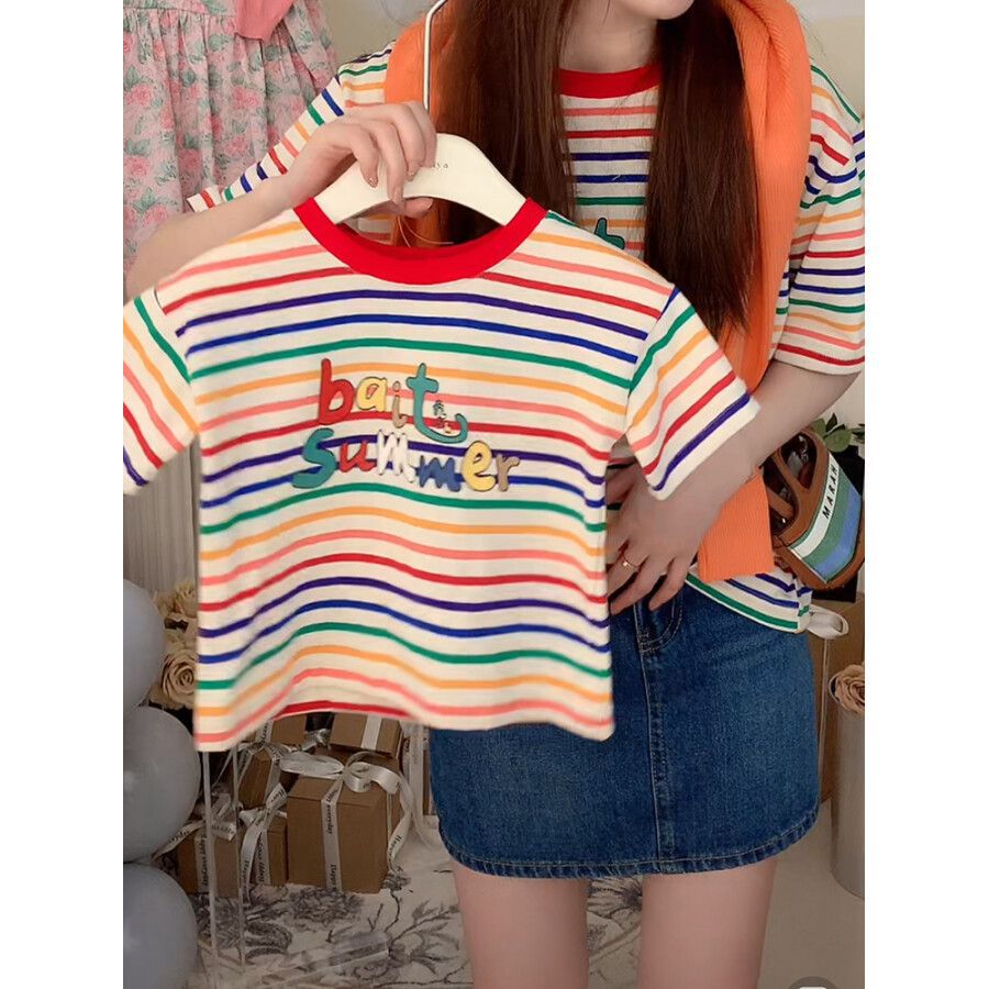 Desgaste de padres e hijos verano nueva camiseta de manga corta Arco Iris a rayas estilo occidental estilo de moda occidental de tres o cuatro bocas