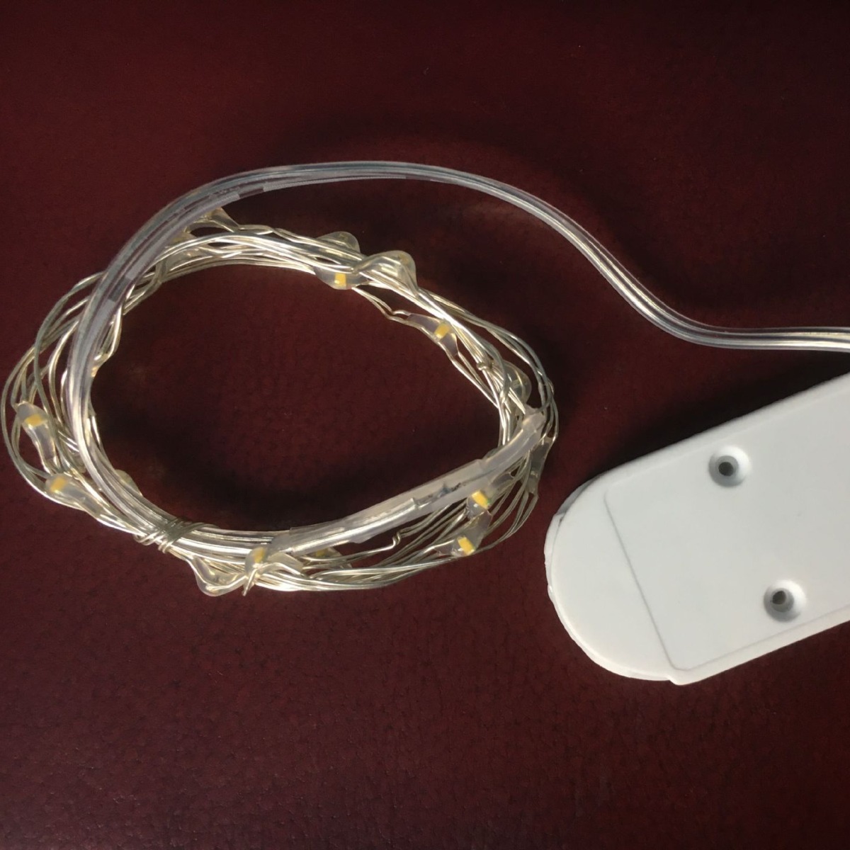 CR2032纽扣电池盒透明乳白黑色 自带引线开关U型纽扣电池盒串联6V