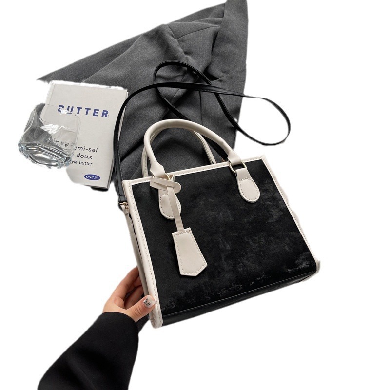 Alto sentido de la bolsa de hombro para mujeres 2024, nuevo verano versátil bolso de mano, bolso de mano, bolso de clase