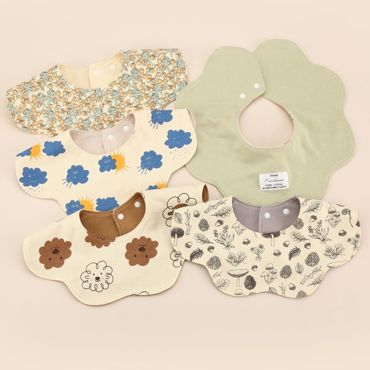 Universal brand autumn children's double-sided eating bib