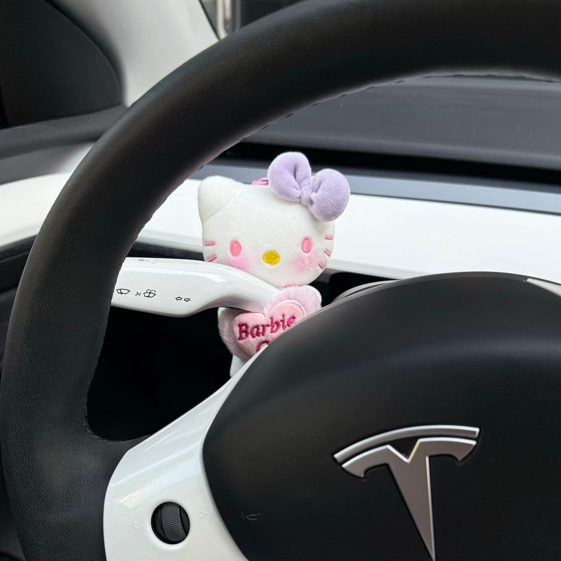 Nuevo 2025 clásico Kitty coche de marchas decoraciones limpiadores de automóviles luces de dirección decoración regalo de nuevo coche