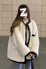 小香风外套女冬季2025新款羊羔毛加绒加厚保暖设计感洋气减龄chic