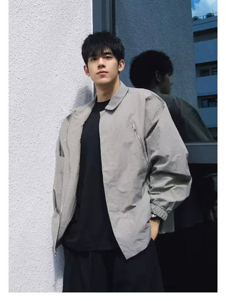 Spring and Autumn Outdoor Casual Jacket for Men, Simple Trendy Brand Hong Kong Style Sports Windbreaker with Embroidered Logo, Breathable Loose-Fitting Jacket for Export