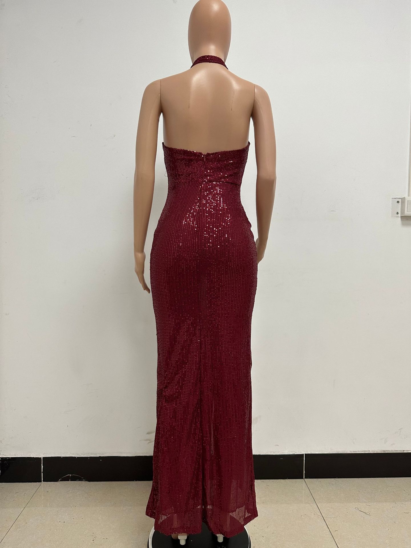 350g Weight Maxi Long Dress Dress Length Type Sleeveless Sleeve Length Party Dress Dresses Type Spandex, Polyester Fabric Type High Waist Waist Line Banquet, Party Occasion Halter Neck Neckline Slim Fit Type Solid Color Pattern Summer, Spring, Autumn Season Women's Gender Sequins Design Elegant, Sexy Style Wholesale Women's Elegant Sexy Sequins Solid Color Banquet Party Halter Neck Sleeveless Party Dress 24