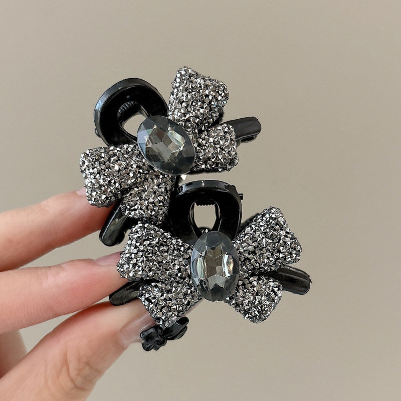 Princesa cabeza de arco clip de agarre para mujeres de alto nivel sensible cara pequeña clip de cabello lateral franja pequeña clip de tiburón clip de cabello tocado