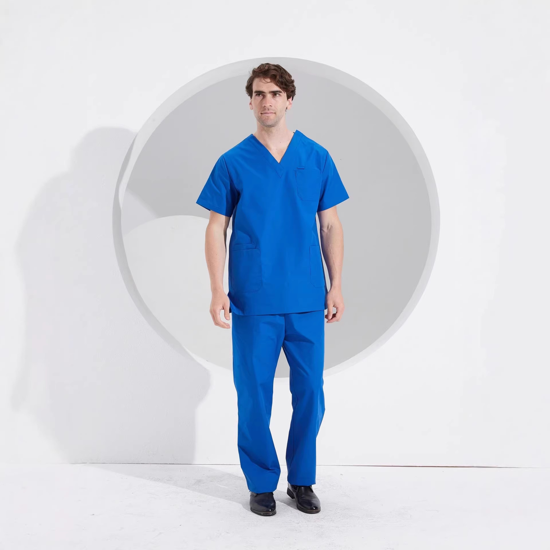 Doctors and Nurses Surgical Gowns, V-Neck Dental and Pet Workwear, Cross-Border Polyester-Cotton Scrub Suits with Printed Text