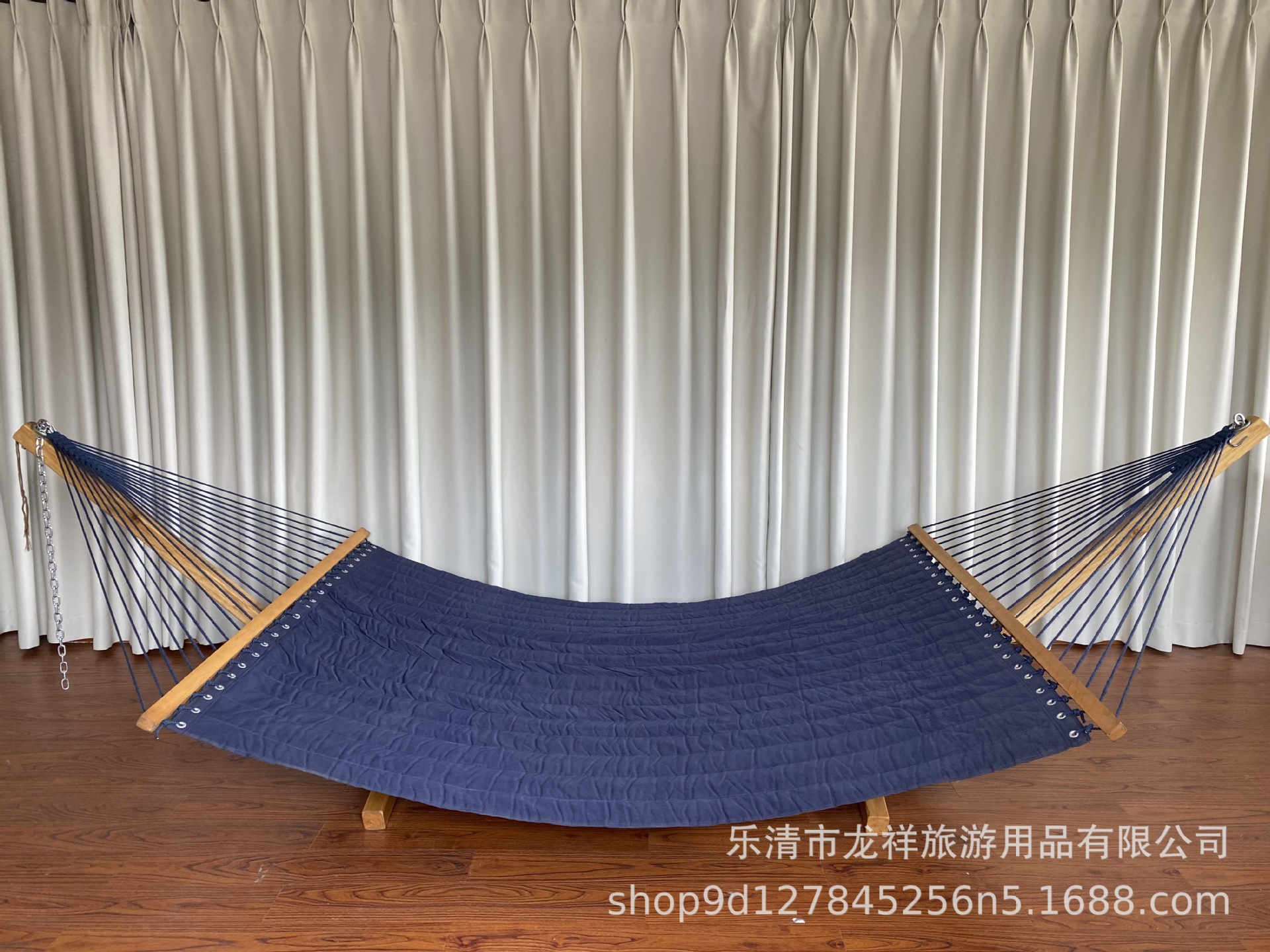 복고풍 스타일의 퀼트 해먹, 부드럽고 편안한 해먹, 실내 게으른 침대, 야외 캠핑 및 여행 용품 제조업체 도매