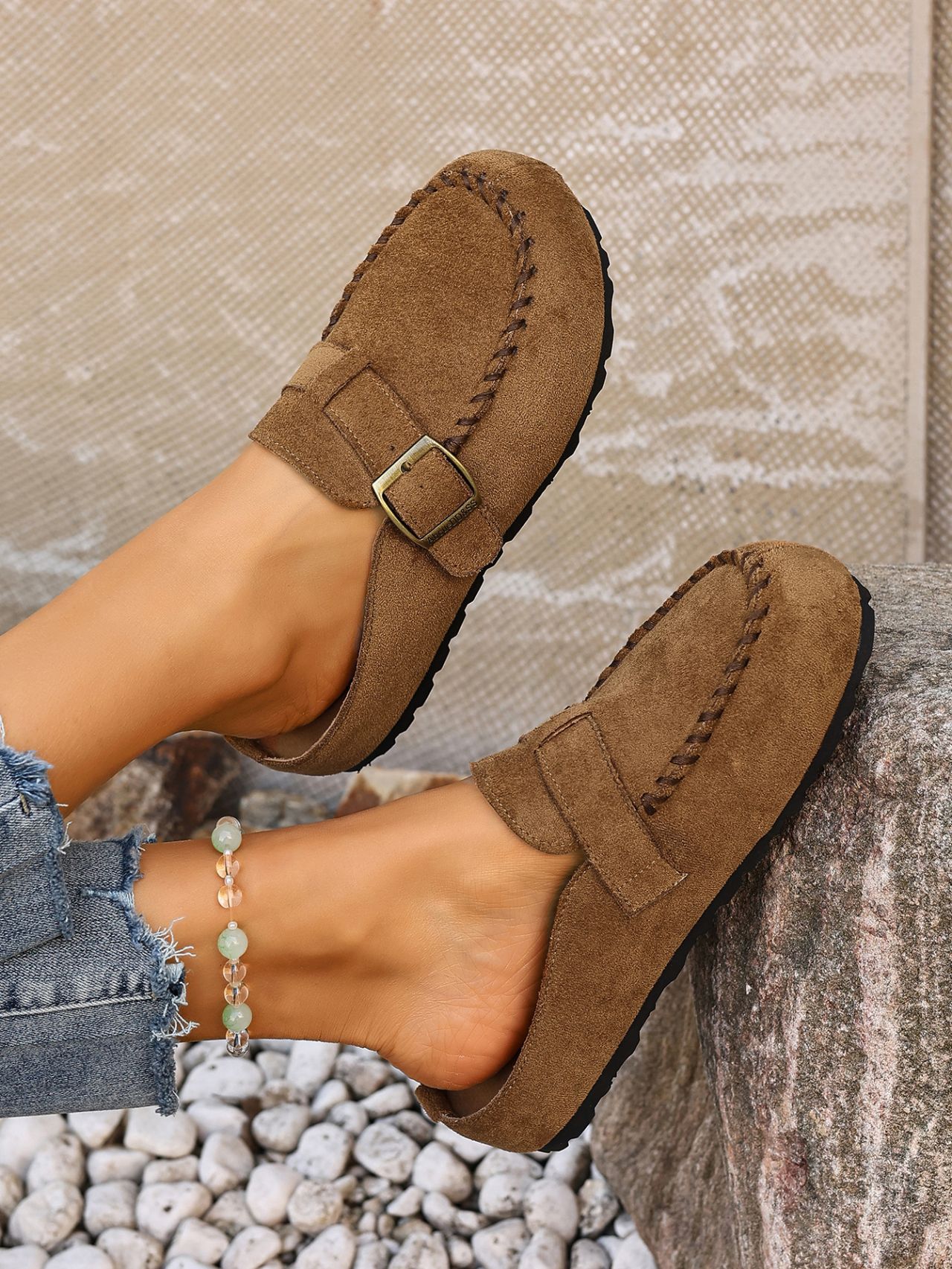 Women's Fleece Lined Bread Toe Slippers Spring Style Thick Sole Retro Buckle Birken Inspired Slippers Size 43_vogvips.com