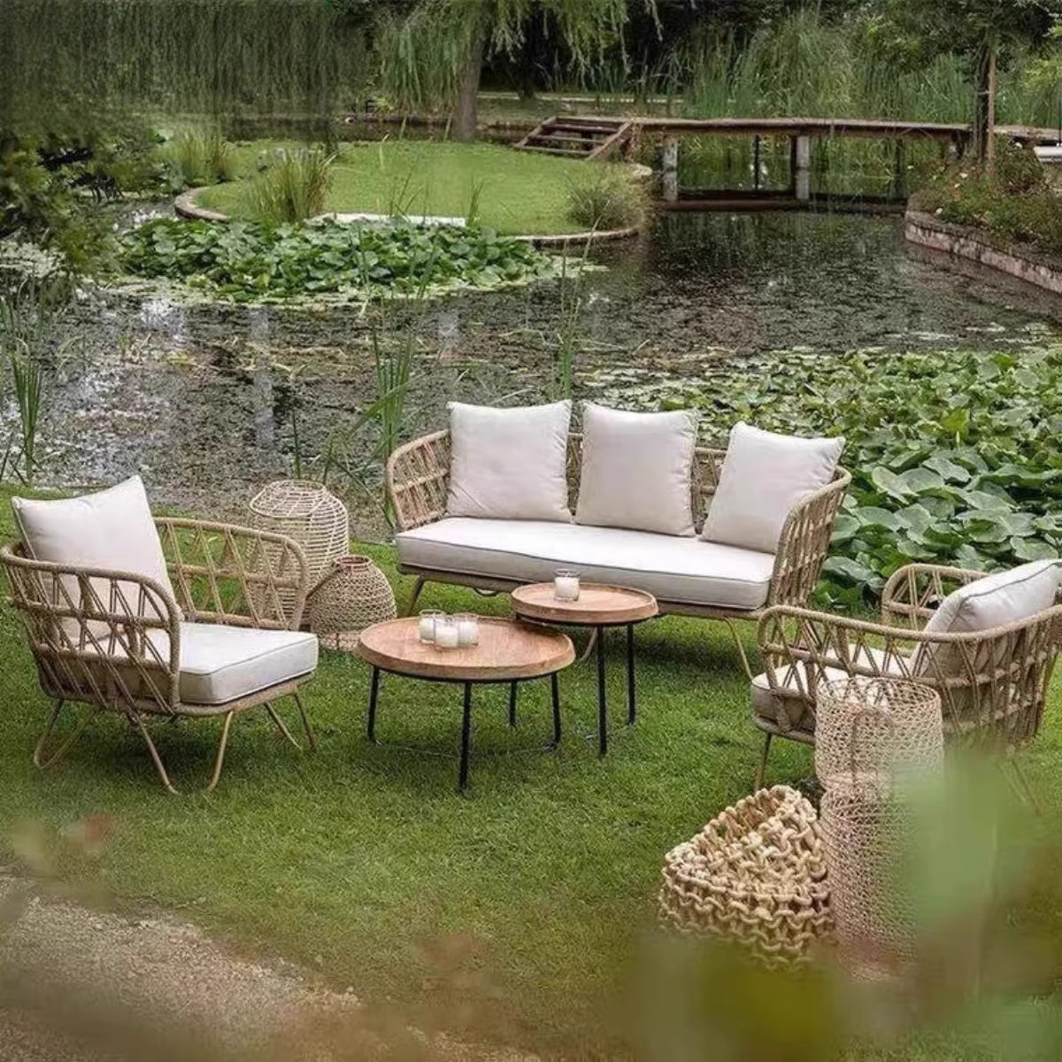 Sofá de caña al aire libre nórdico patio hotel terraza villa jardín silla de caña mesa de té combinación impermeable protección solar