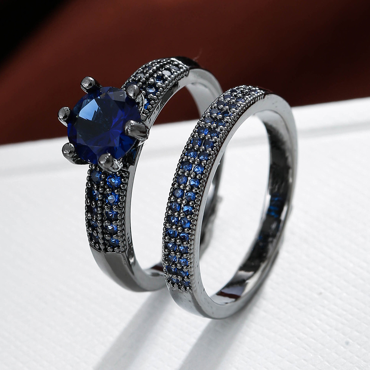 Couple Rings Cross-Border New Light Luxury Fashion Women's Copper Zircon Hollow Ring Classic Engagement Wedding Ring