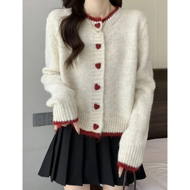 Fashionable universal sweater for leisure