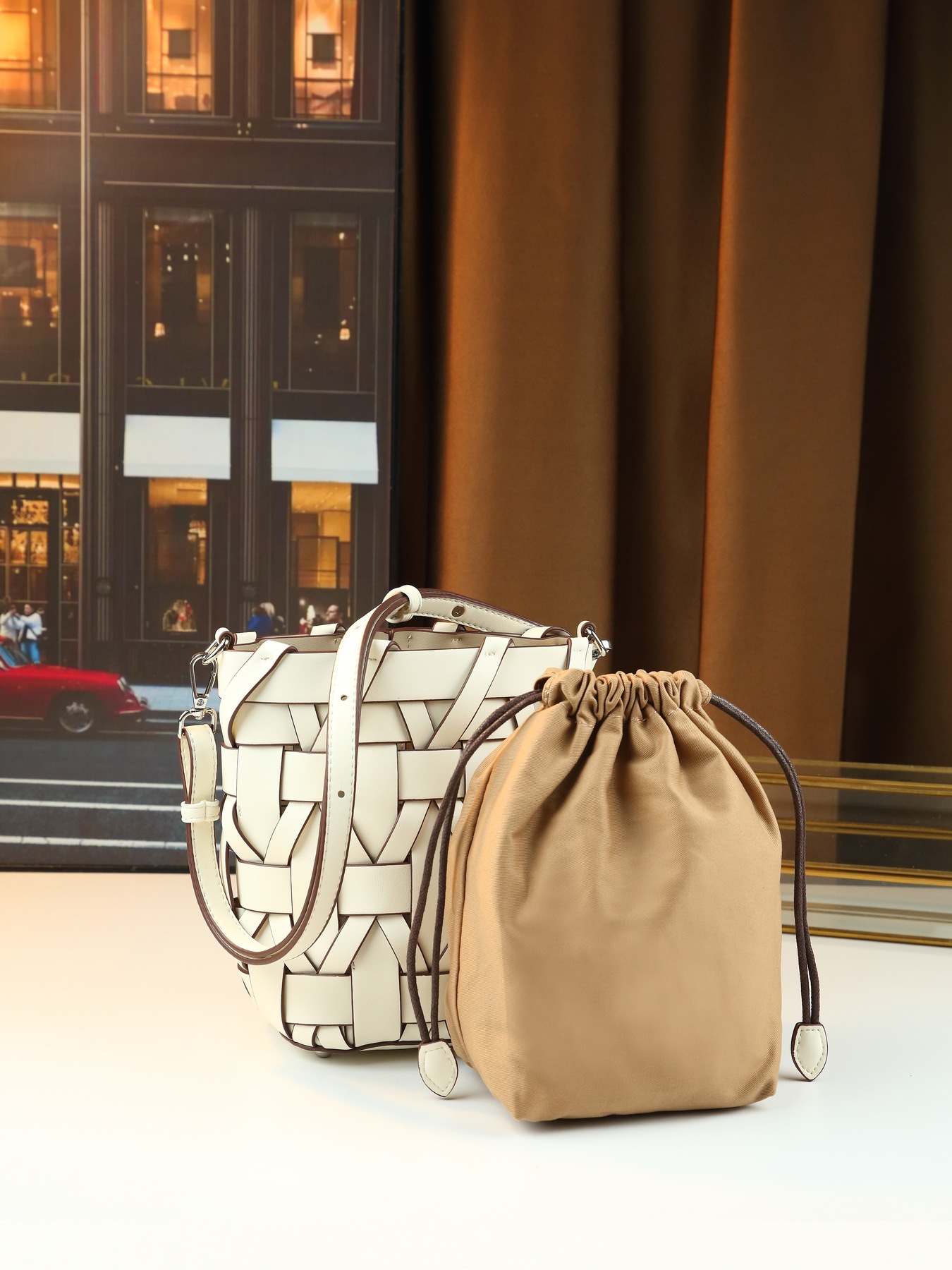 Women's Woven Cylindrical Crossbody Bag Versatile Underarm Handbag_voghion.com