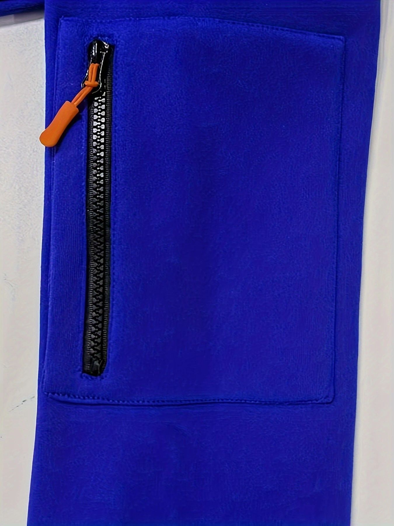 Men's Colour Block Hooded Half-zip Pullover With Kangaroo Pocket_voghion.com