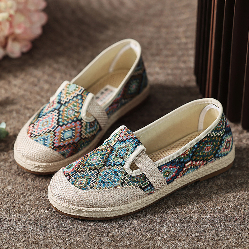 Beijing cloth slippers flat