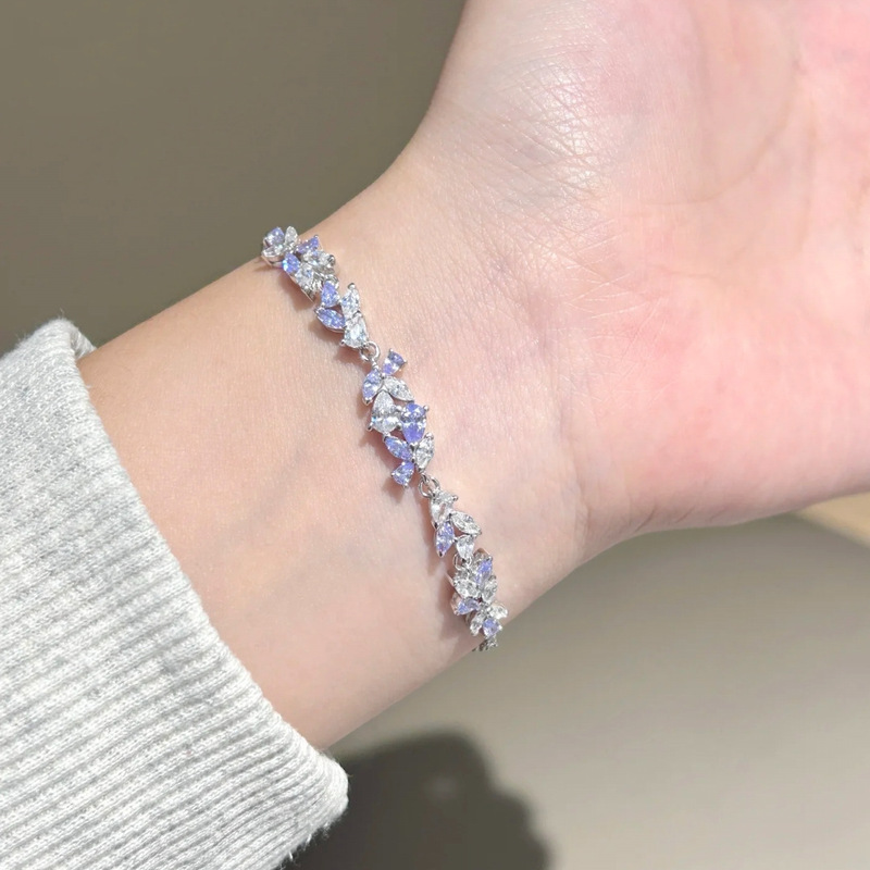 Wisteria Flower Bracelet for Women Ins Niche Design Adjustable Accessible Luxury Exquisite High-End Gift for Girlfriend's Birthday and Chinese Valentine's Day