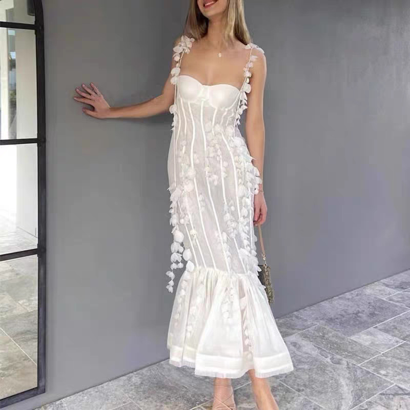 Summer white three dimensional small design dress