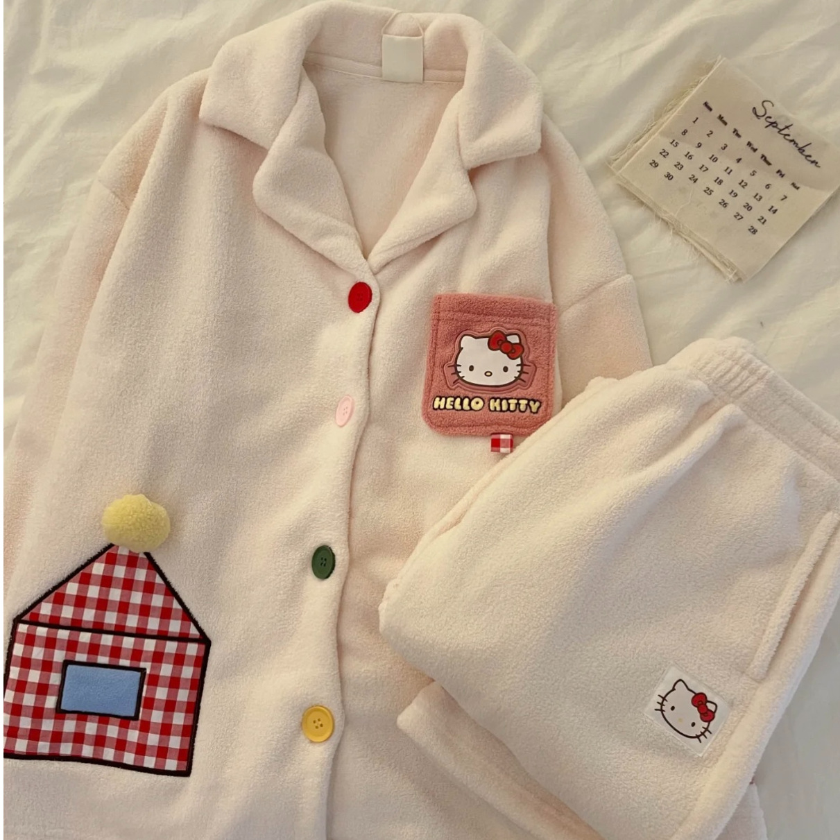 源头工厂秋冬睡衣女法兰绒直播可爱KT猫翻领开扣家居服套装图片色
