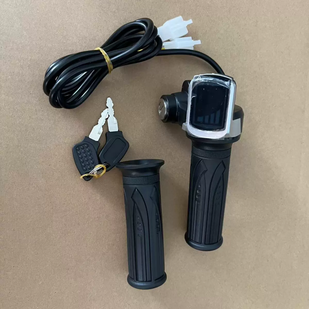 电动车滑板车漂移车越野电摩电量显示屏电门锁开关转把油门加速转