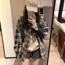 ���Ÿ۷���ɫƴ�Ӿ�����ӳ���Ů2026�¿�ʱ�з��������г���