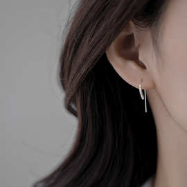 闪钻一字耳挂几何耳钩网红耳环女2024年新款潮耳钉简约冷淡风耳饰