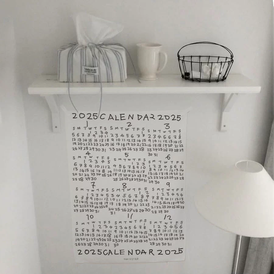 Настенный календарь-плакат в стиле INS 2026, рисованный карандашом, черно-белый, в виде скетча, для подвешивания