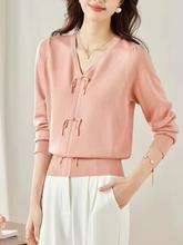 外单v领针织衫女春秋薄款上衣中式国风洋气感女士毛衣打底衫