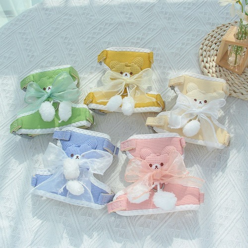 Little bear pet harness, cartoon bow cat leash, anti-breakaway cat leash when going out, pet clothes