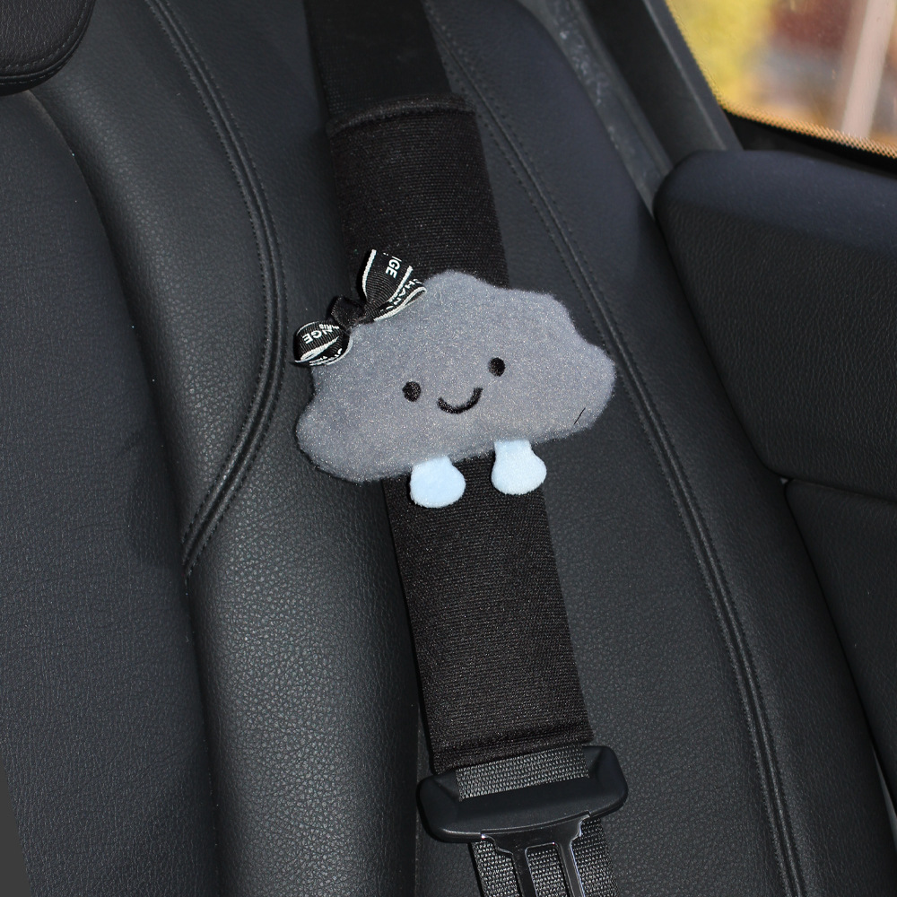 Car Seat Belt Shoulder Cover, Universal for All Seasons, Creative Little Cloud, Suitable for Tesla Interior Decorations for Girls