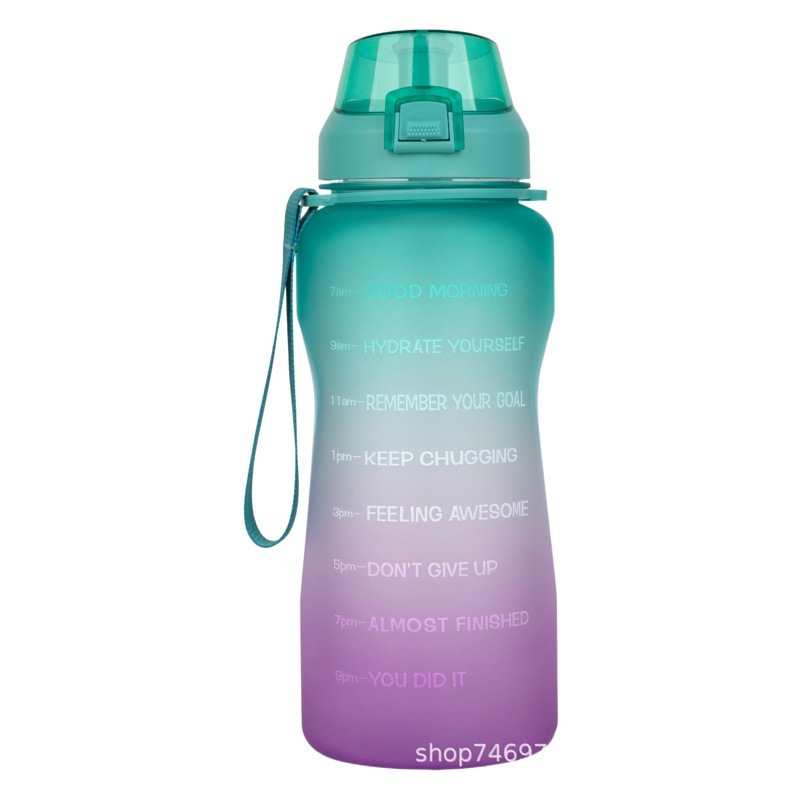 Gran capacidad creativa gradiente deportes taza de agua 2.2L portátil al aire libre cuerda cubierta elástica taza de plástico Internet celebridad fitness taza de agua