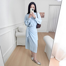 SW天蓝色衬衫连衣裙女26秋季新款皱感绑带长裙圆领长袖 S3QZ016-2