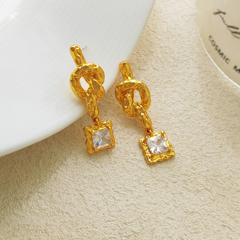 Simple Style Square Knot Copper Plating Hollow Out Inlay Zircon Drop Earrings 1 Pair