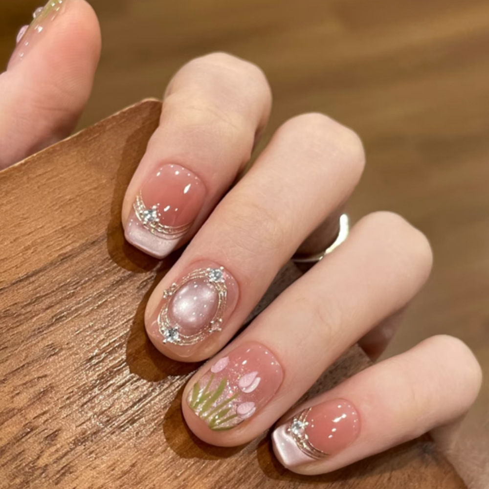 Parche de uñas de tulipán tridimensional 3D Gema con incrustaciones de diamantes Armadura portátil hecha a mano 10 piezas de uñas de ojo de gato de código dividido Armadura corta