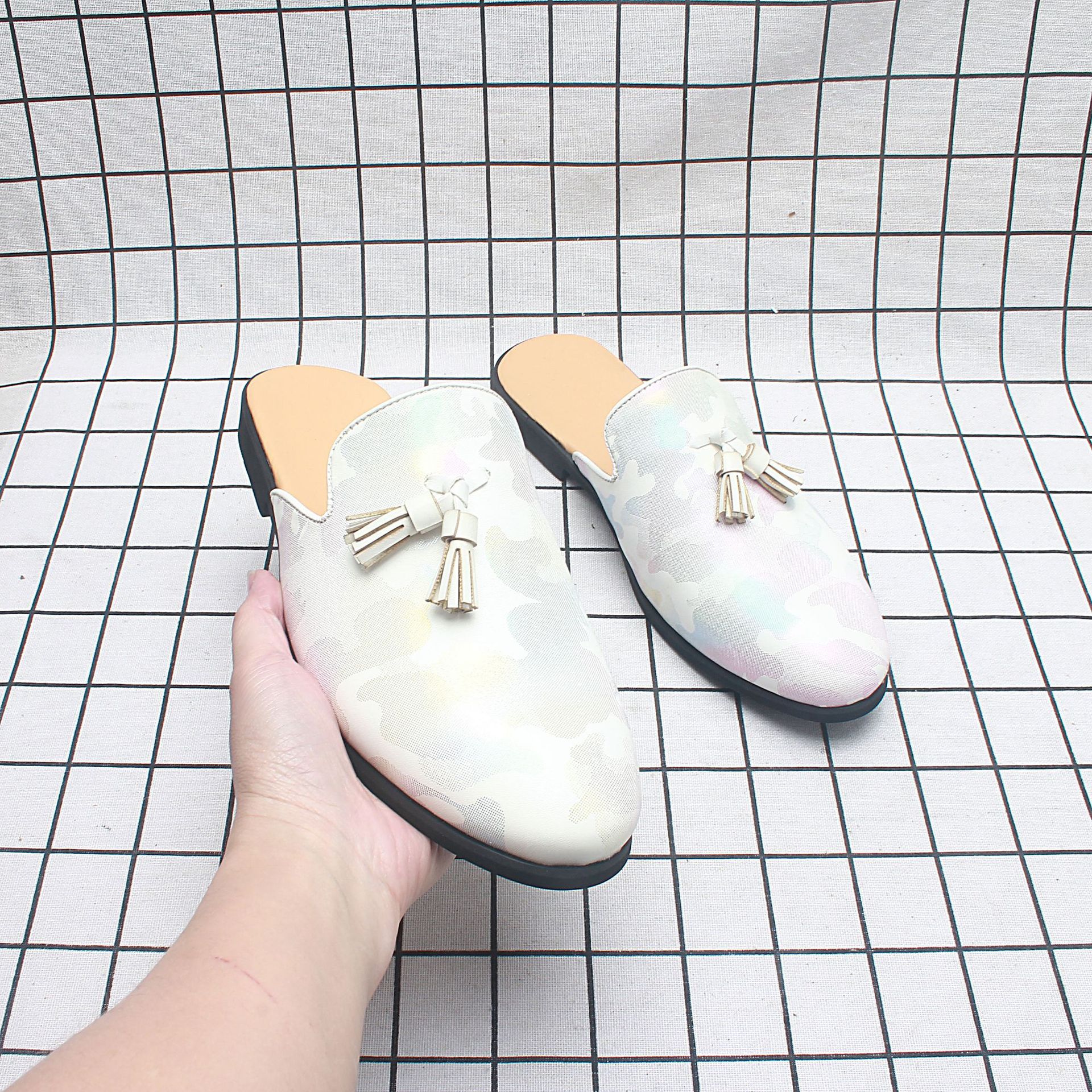 �¿��и��԰���ƤЬ�����⴩��ͷ����Ьʱ����������1383