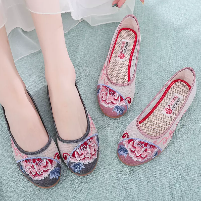 凉鞋女夏2026新款一脚蹬网面平底网纱鞋舒适妈妈鞋绣花民族低跟